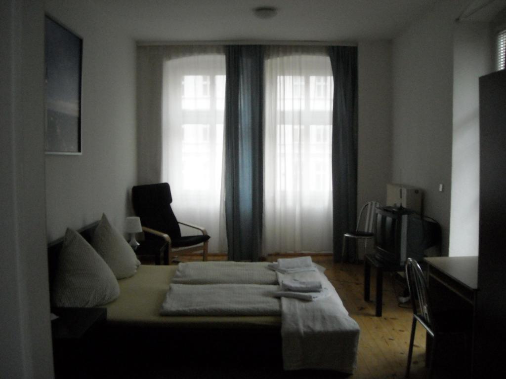 Pension Mitte Berlin Oda fotoğraf